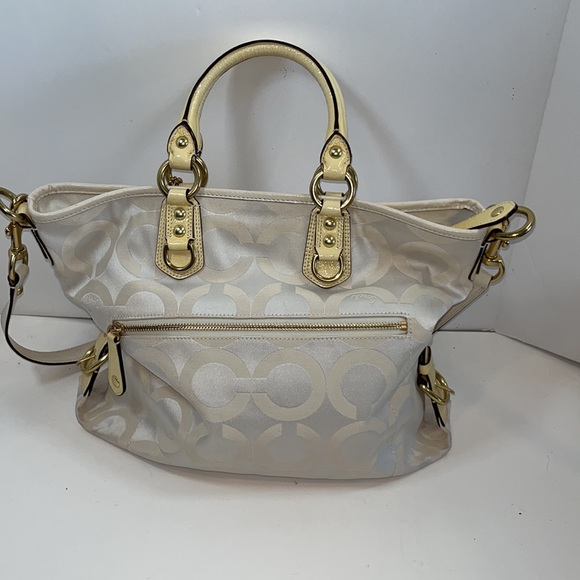 Coach Logo Hobo Bag/Ivory color, creamy yellow accents. Removable Shoulder Strap - Picture 7 of 10